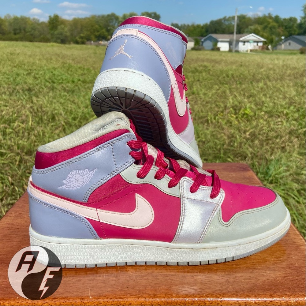 Jordan Retro 1 ‘Hyper Fuchsia’ (7Y)